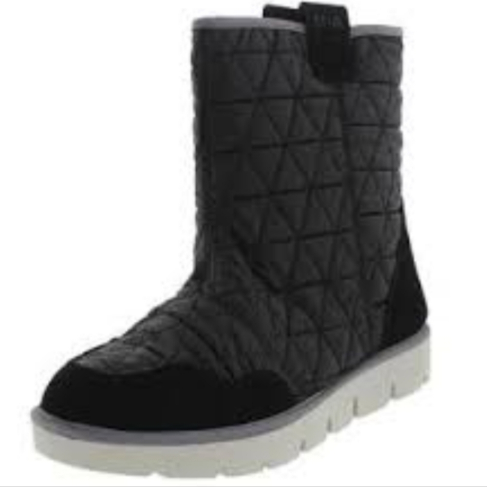 MIA Telford quilted sport boot size 7½